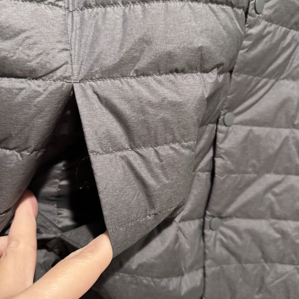 Uniqlo Gray Ultra Lite Compact Vest Mens Medium - Picture 3 of 6